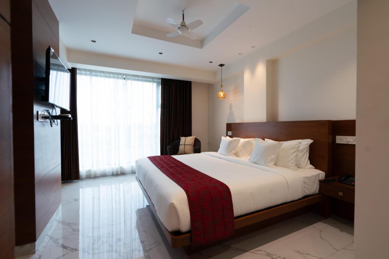 Suite with City View