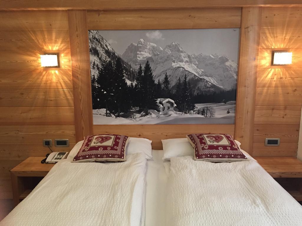 Double or Twin Room with Balcony