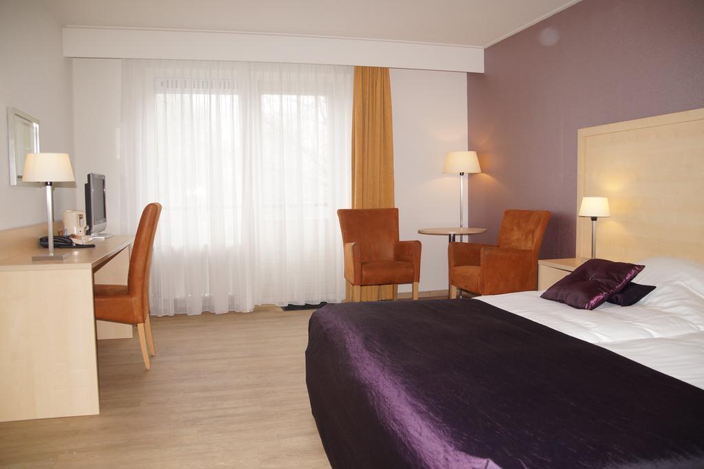 Large Double or Twin Room