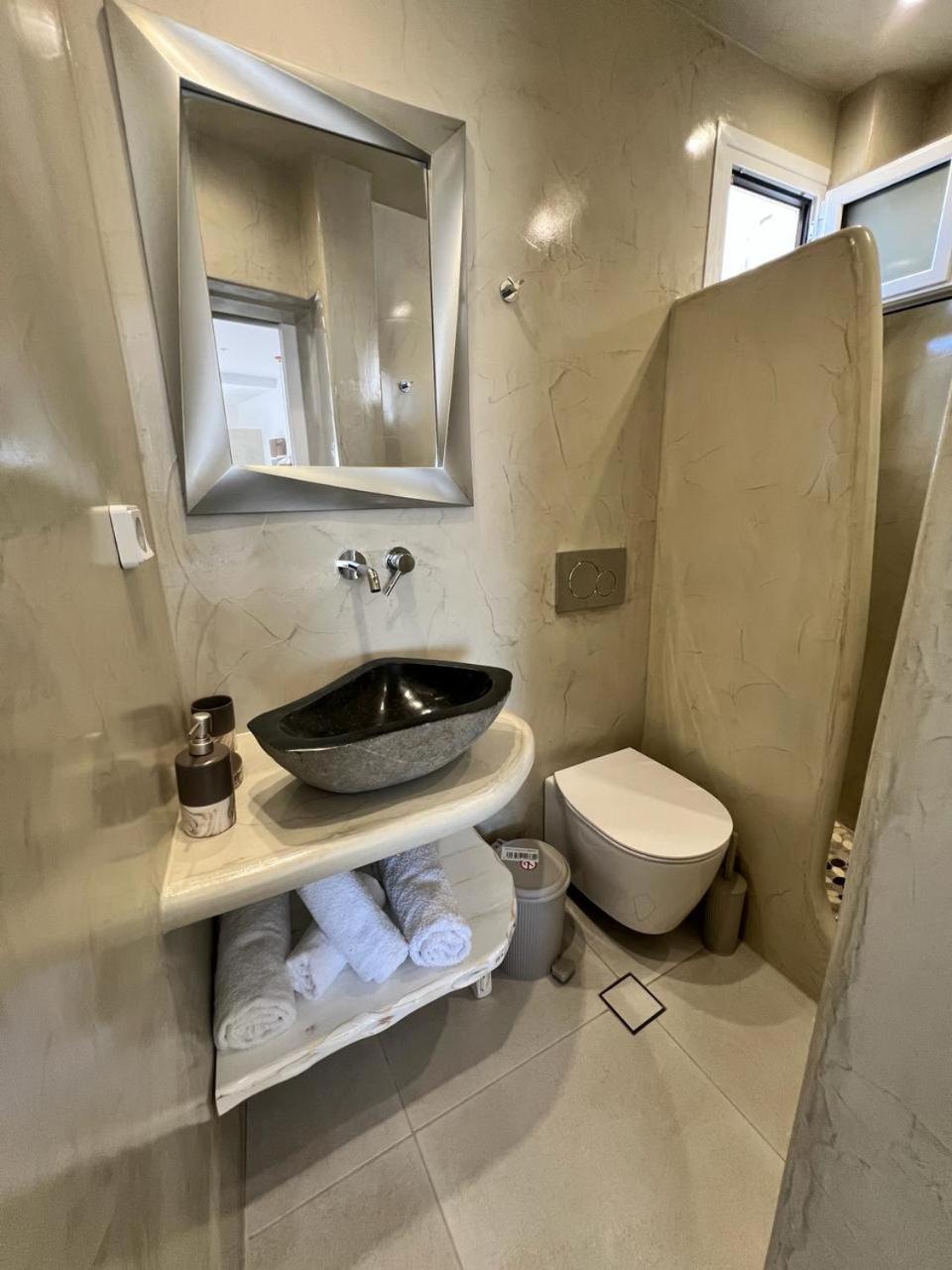 Superior Double Room,1565211481:JPEG