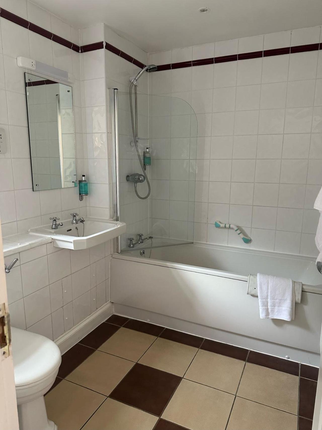 Classic Twin Room
