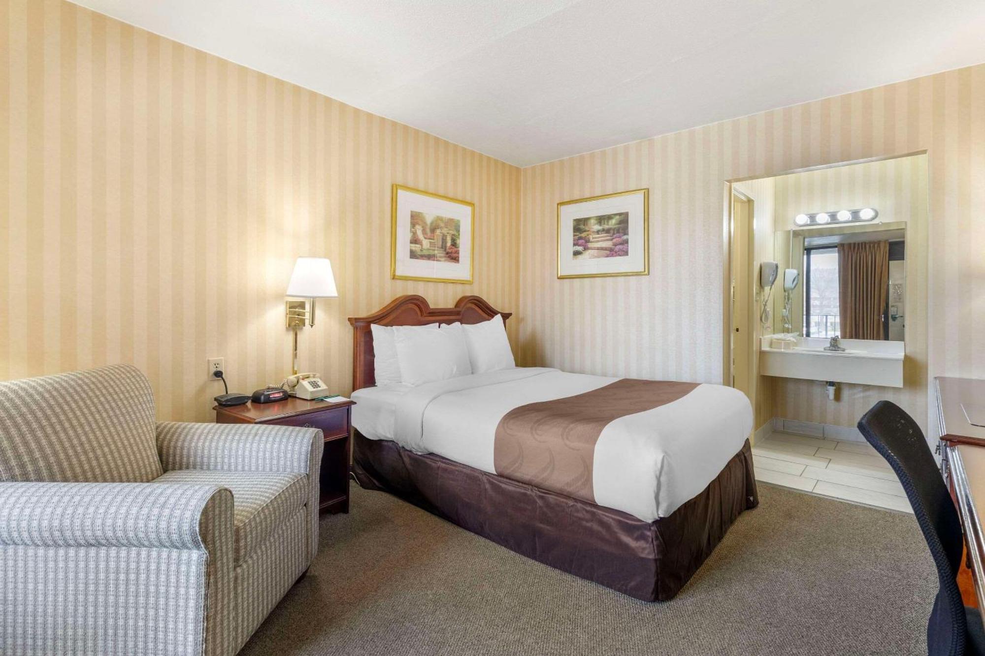 Queen Room