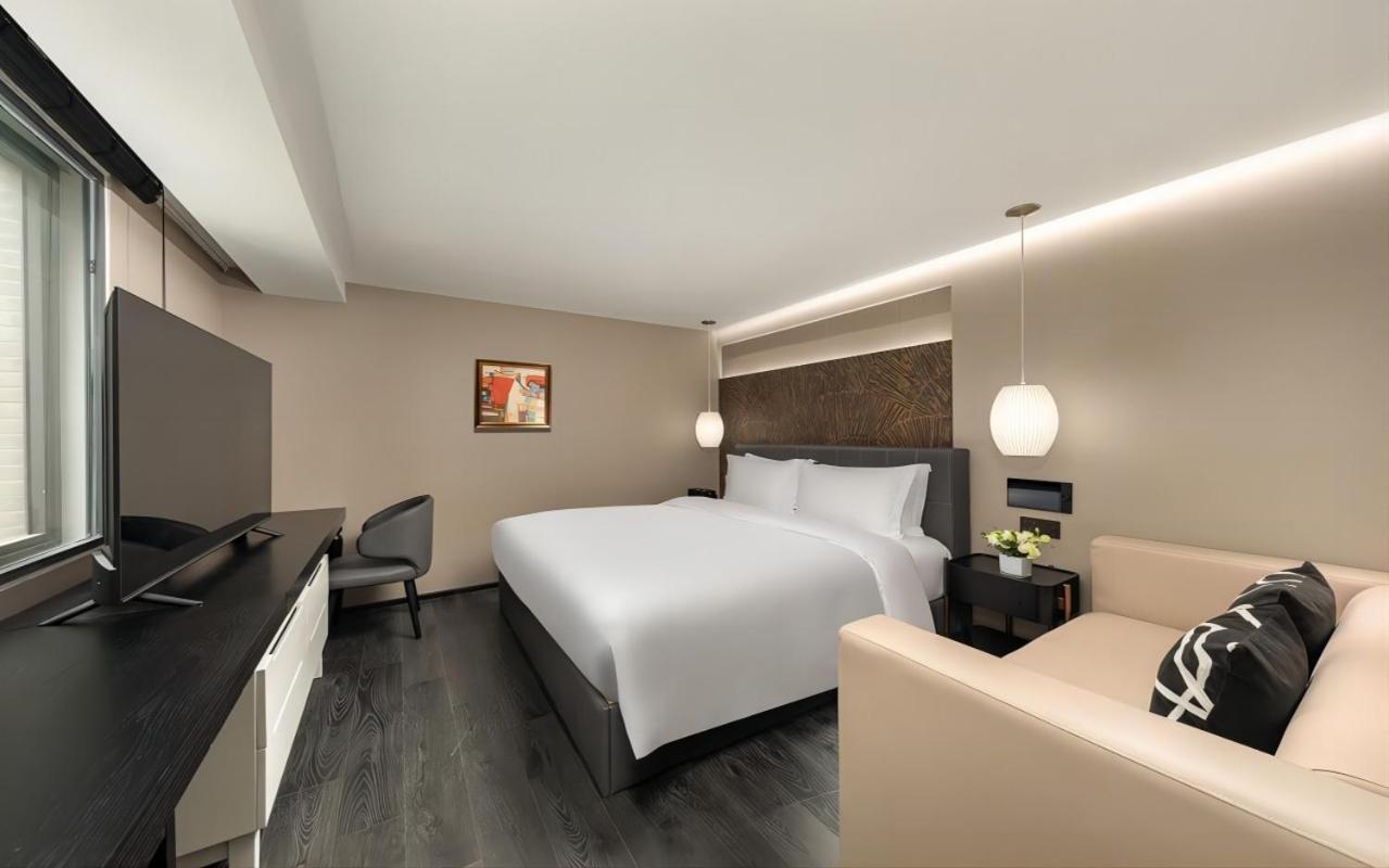 Stylish Queen Room