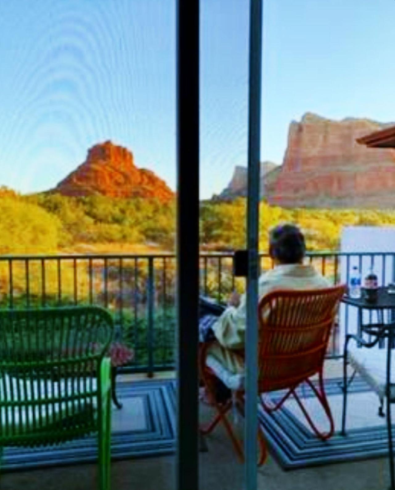 Signature Balcony Suite