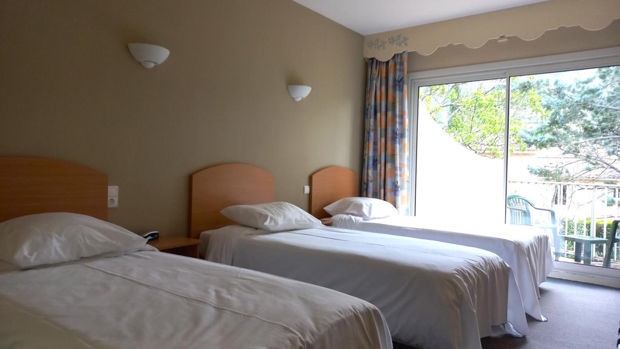 Superior Triple Room,1673926902:JPEG