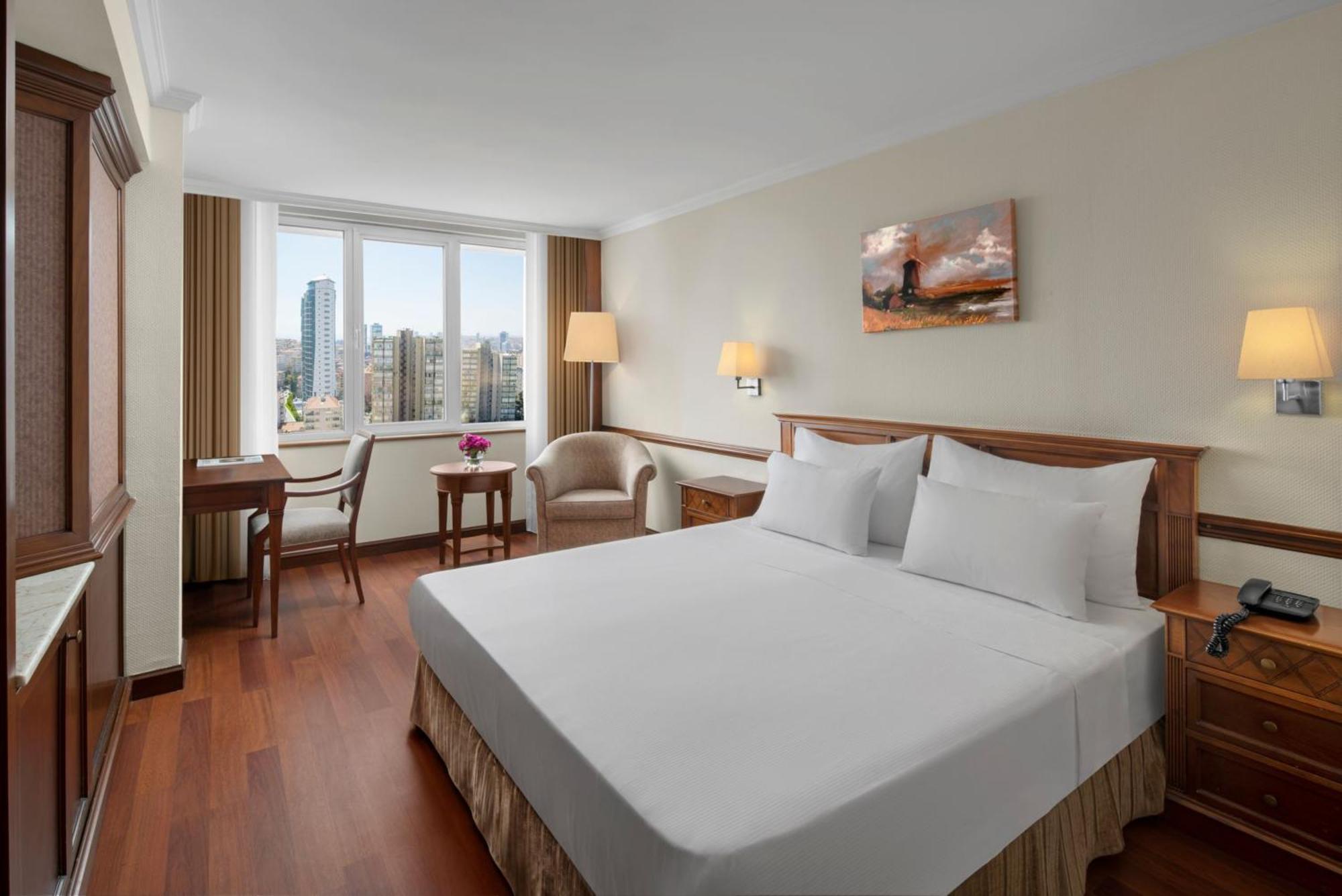Family Suite - Free SPA Access,1588048211:JPEG