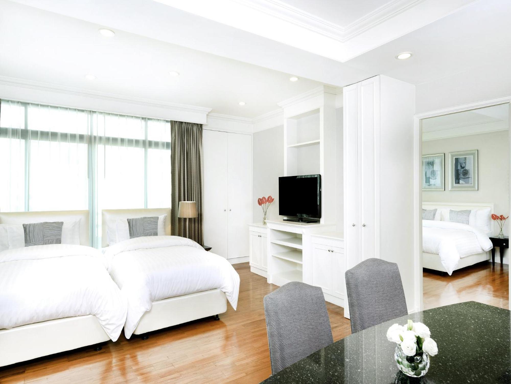 Grand Family Suite,1566962909:JPEG