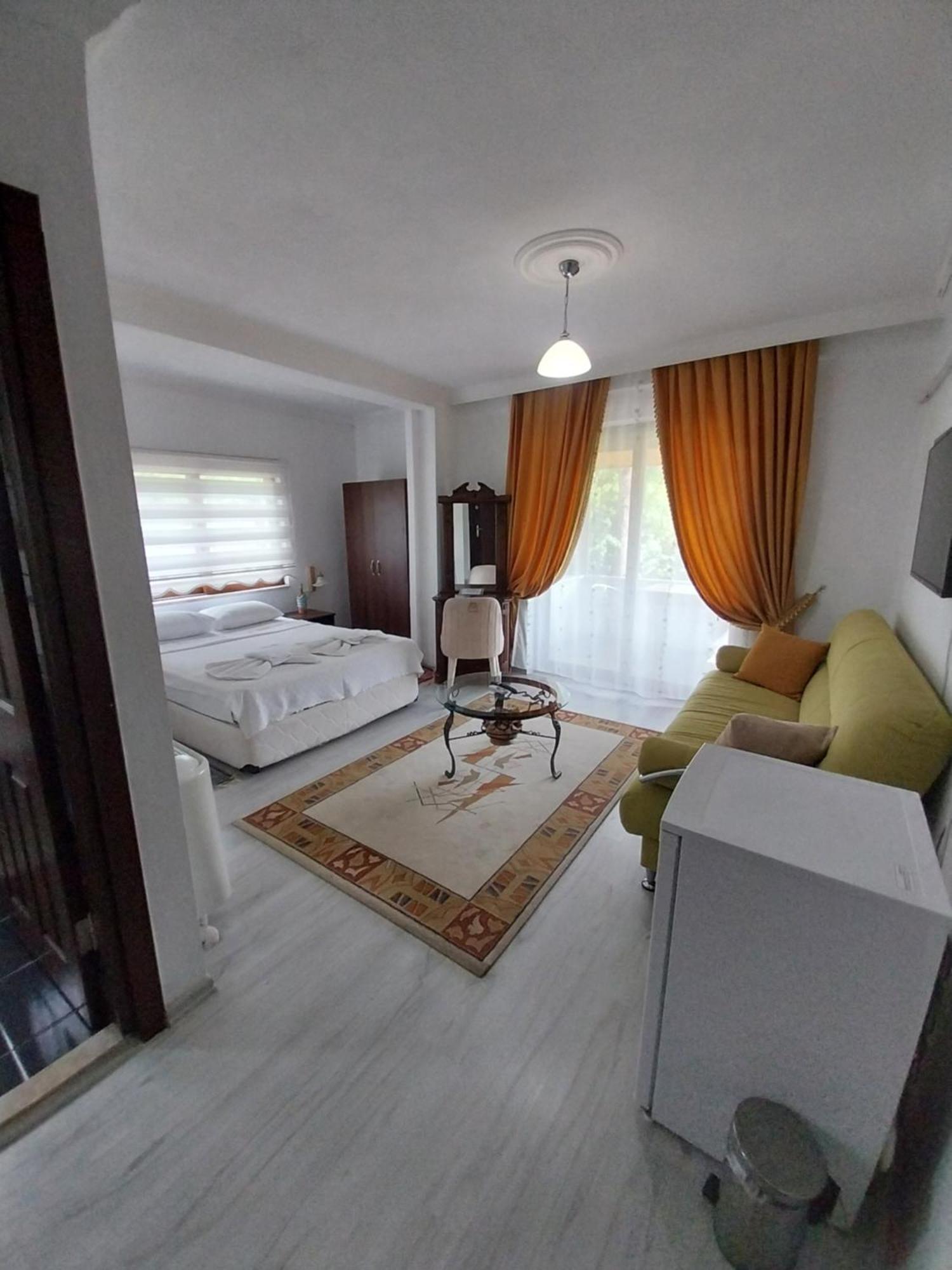 Large Double Room,1567118222:JPEG