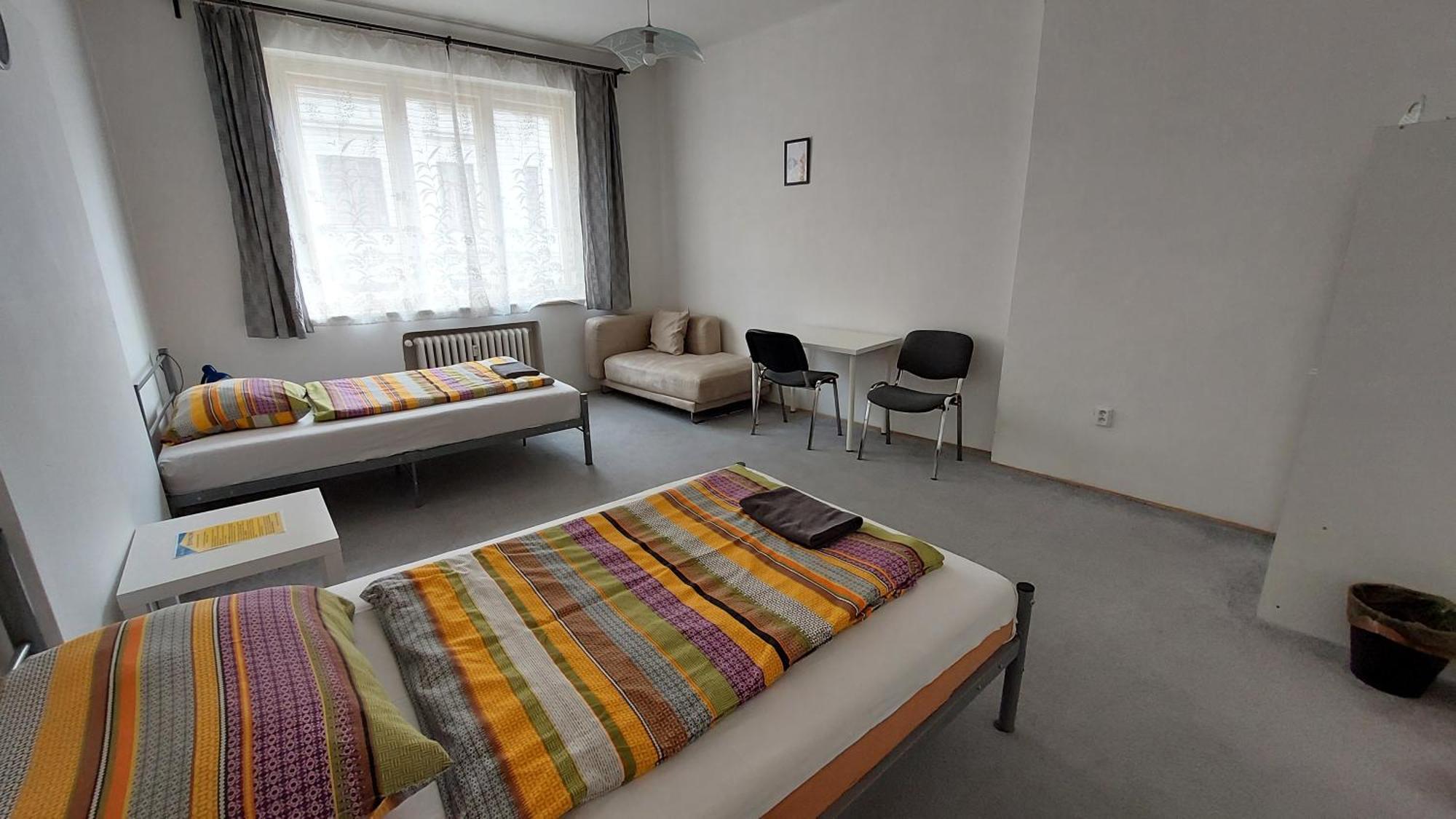 Twin Room,1563325234:JPEG
