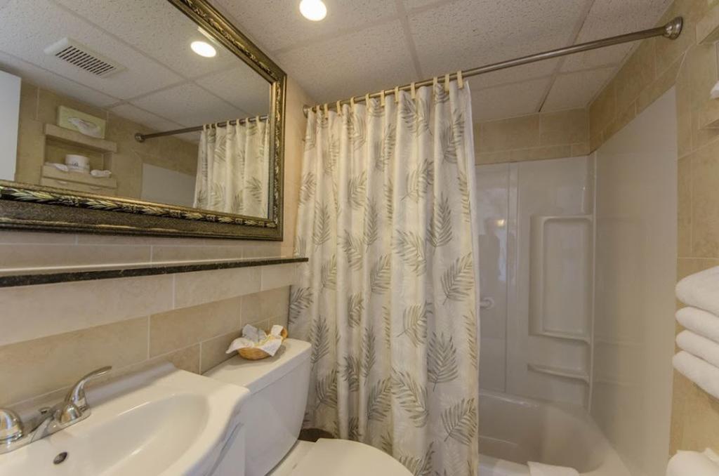 Superior King Suite - Type E - With Kitchen