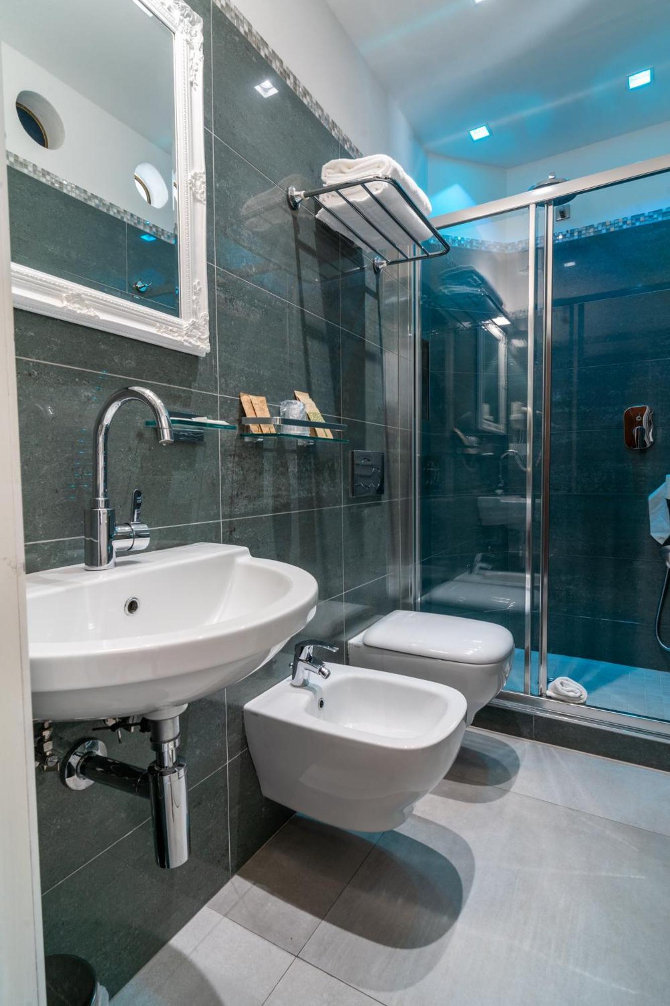 Double or Twin Room with Private Bathroom