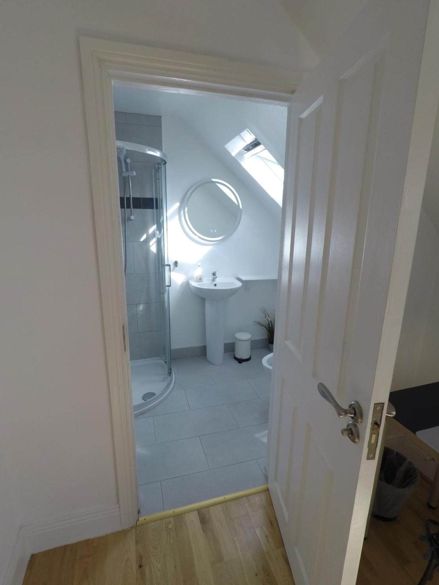 Triple Room with Private Bathroom