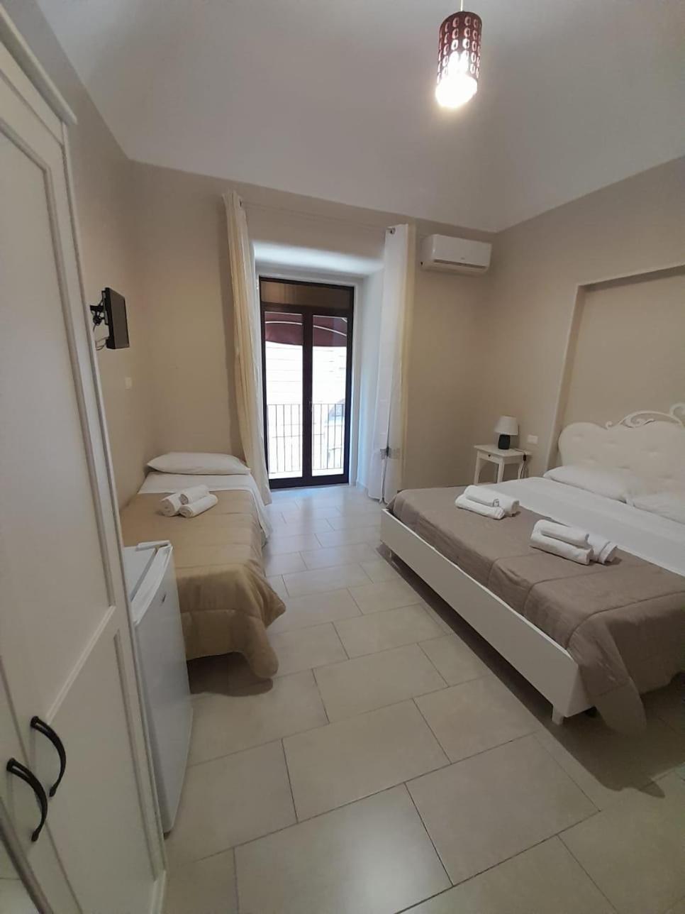 Chambre Triple avec Salle de Bains Privative Séparée