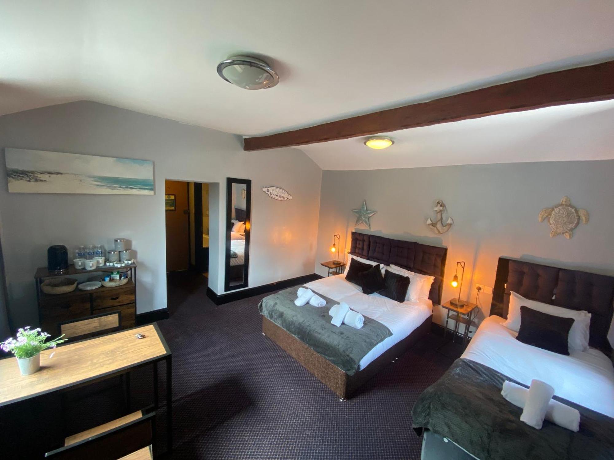 Deluxe Family Room