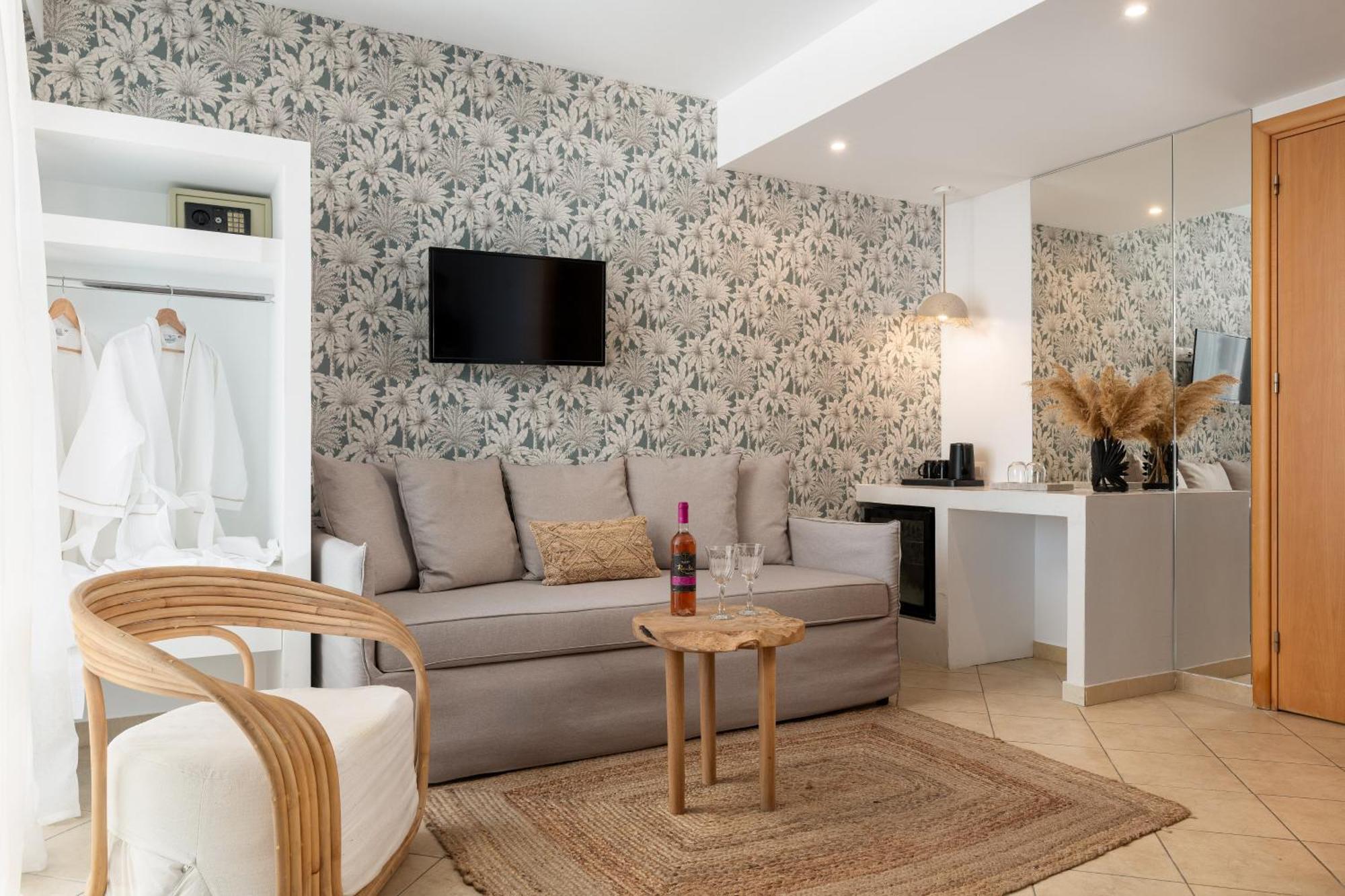 Luxury Quadruple Room