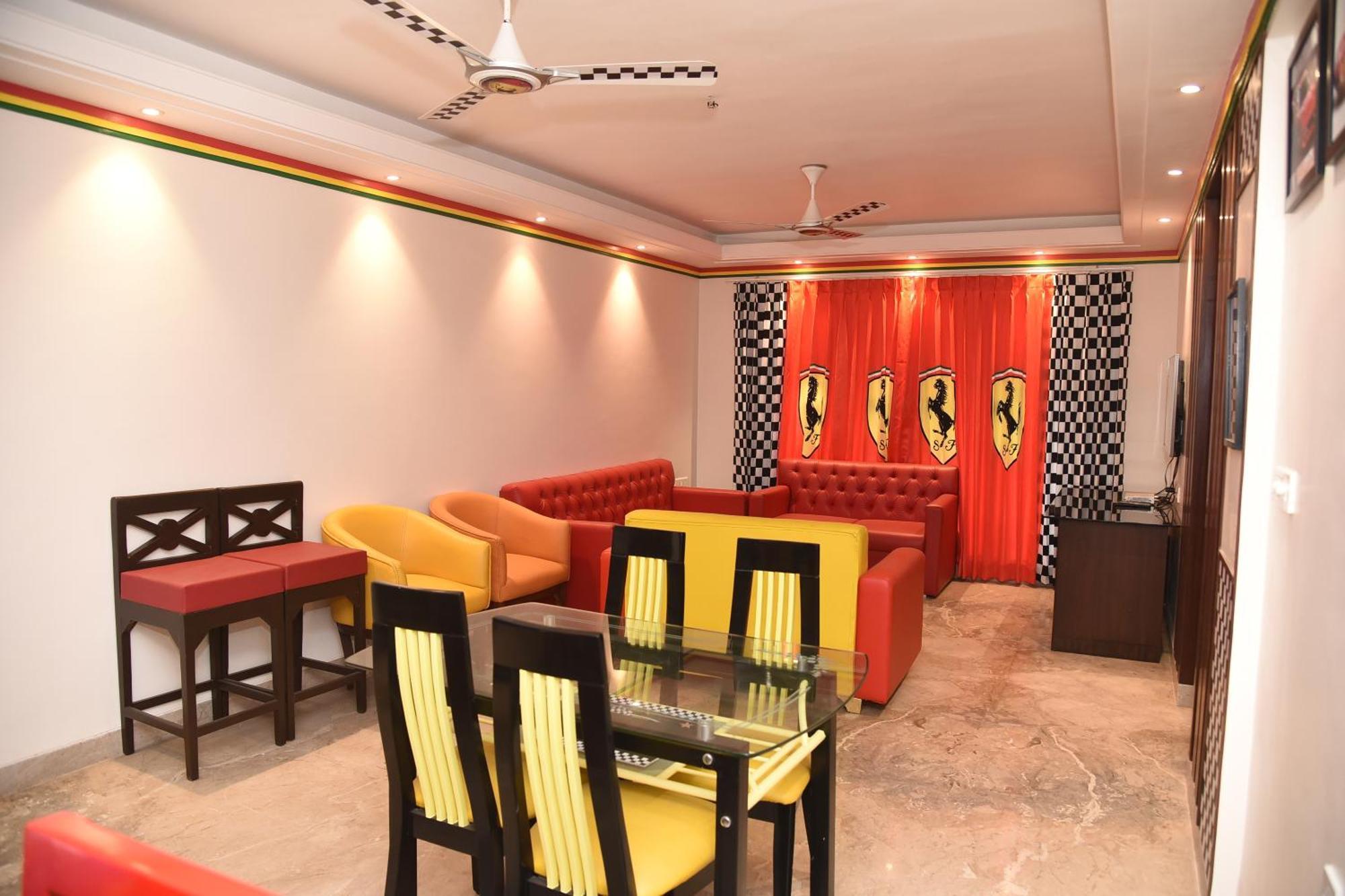 Suite with Living Room and Private Balcony