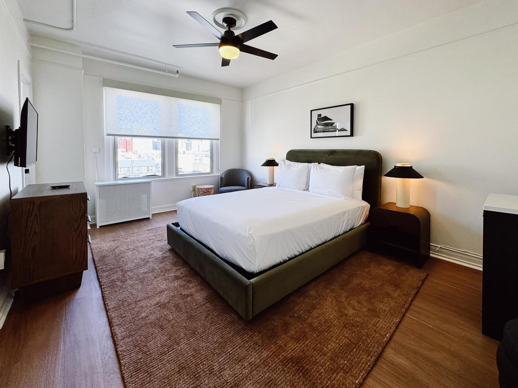 Queen Room