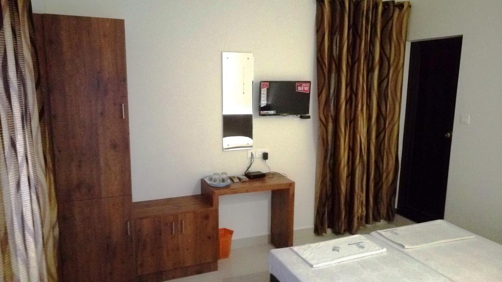 Deluxe Twin Room with Fan