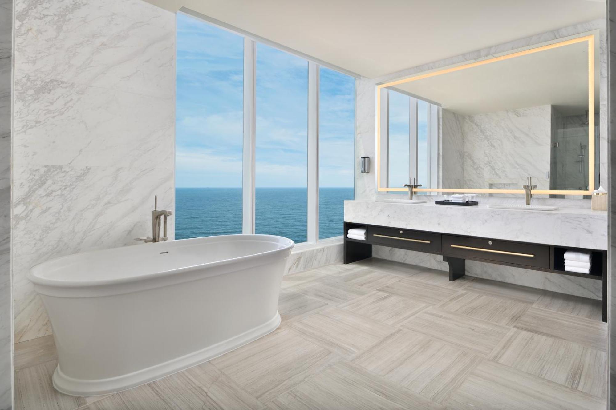 Presidential King Suite Ocean View Club Lounge Access spa per room F&B per room Early check Late Checkout subject to availability