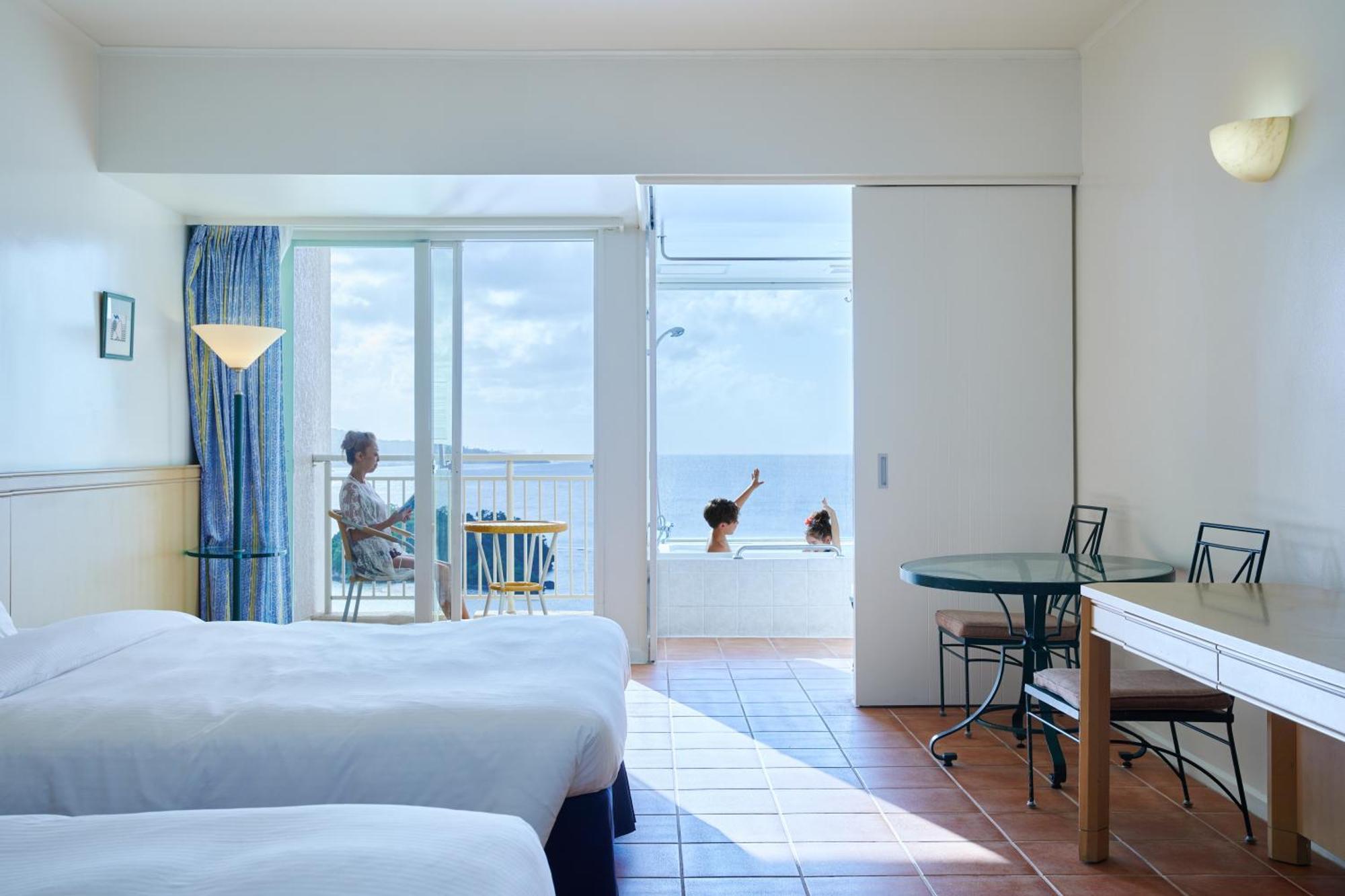 Deluxe Ocean Front