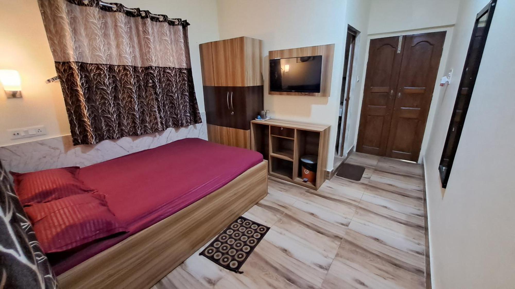 Double Room with Private Bathroom