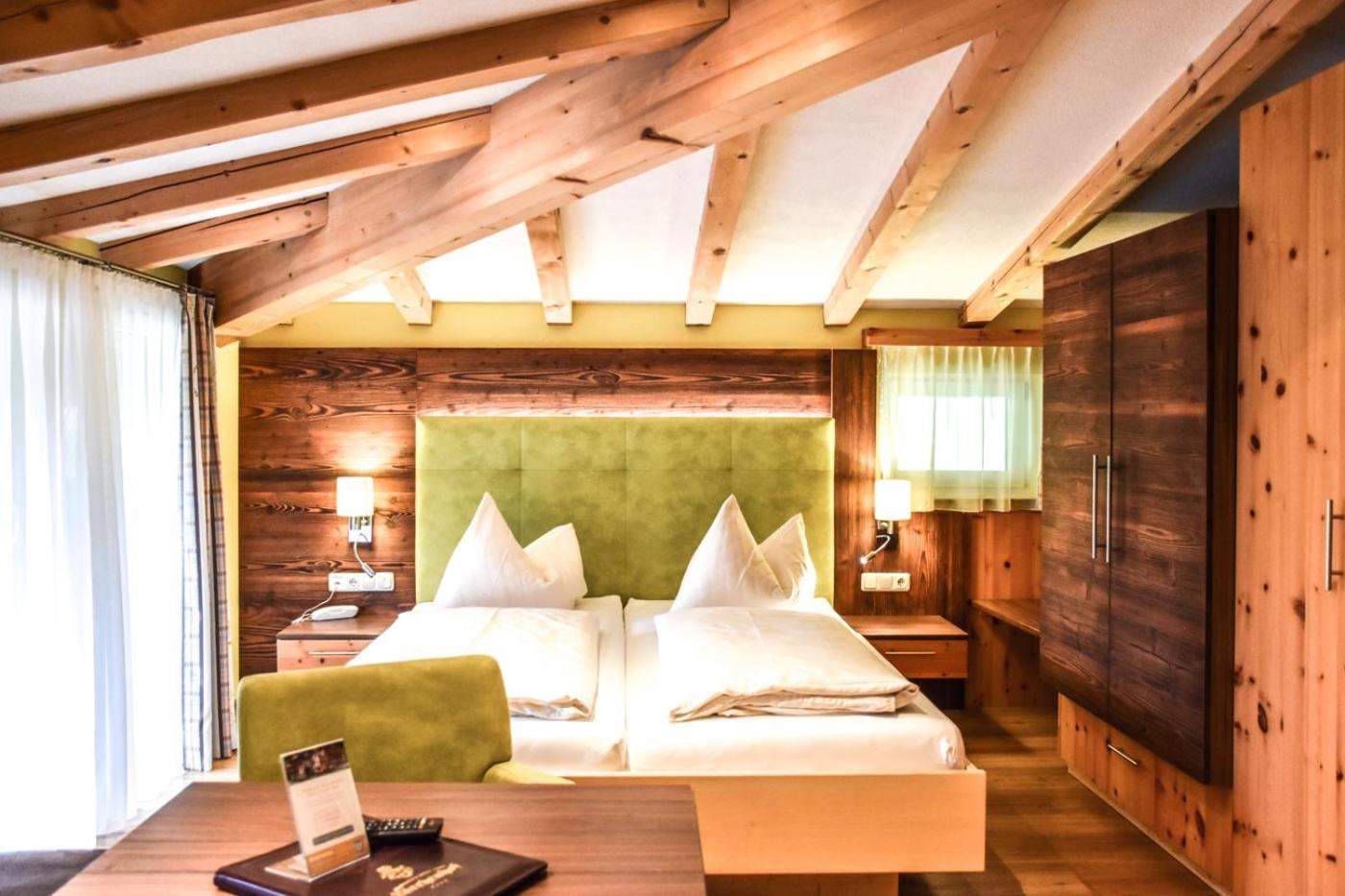 Double Room,1572650150:JPEG