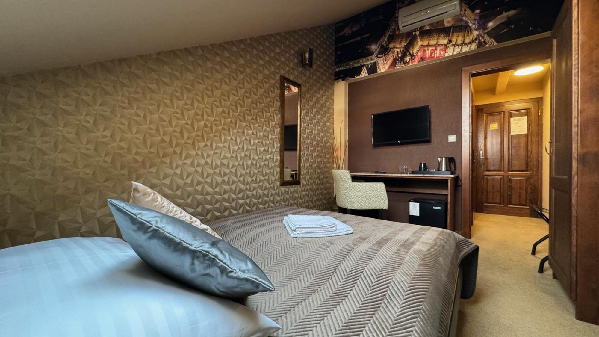 Economy Double Room