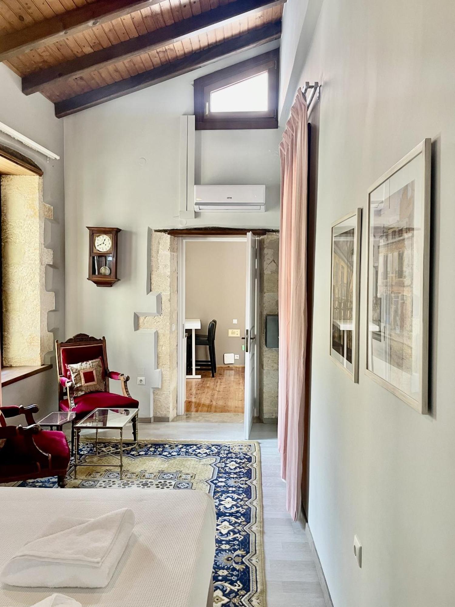 Deluxe Suite Old Town View