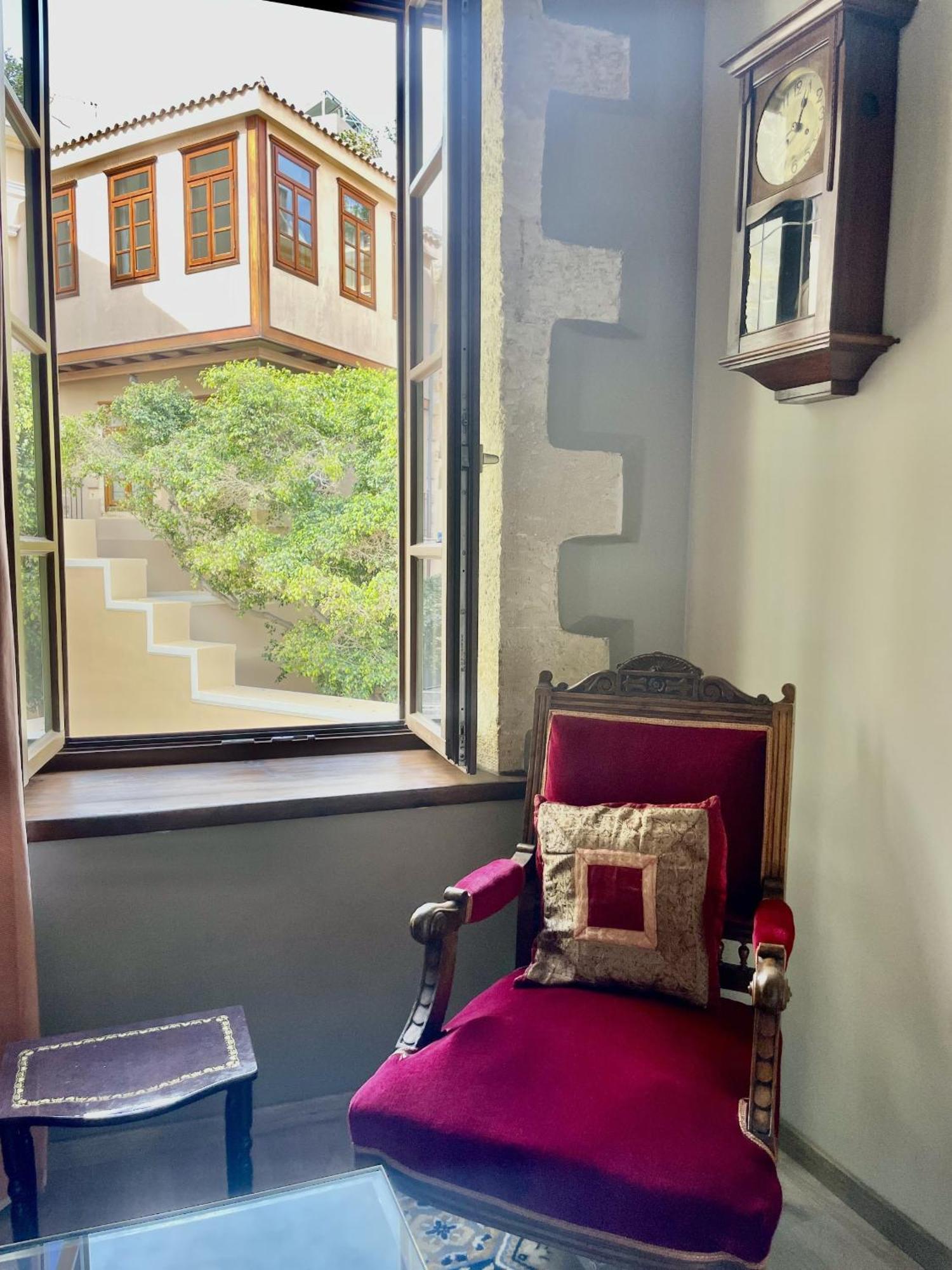 Deluxe Suite Old Town View