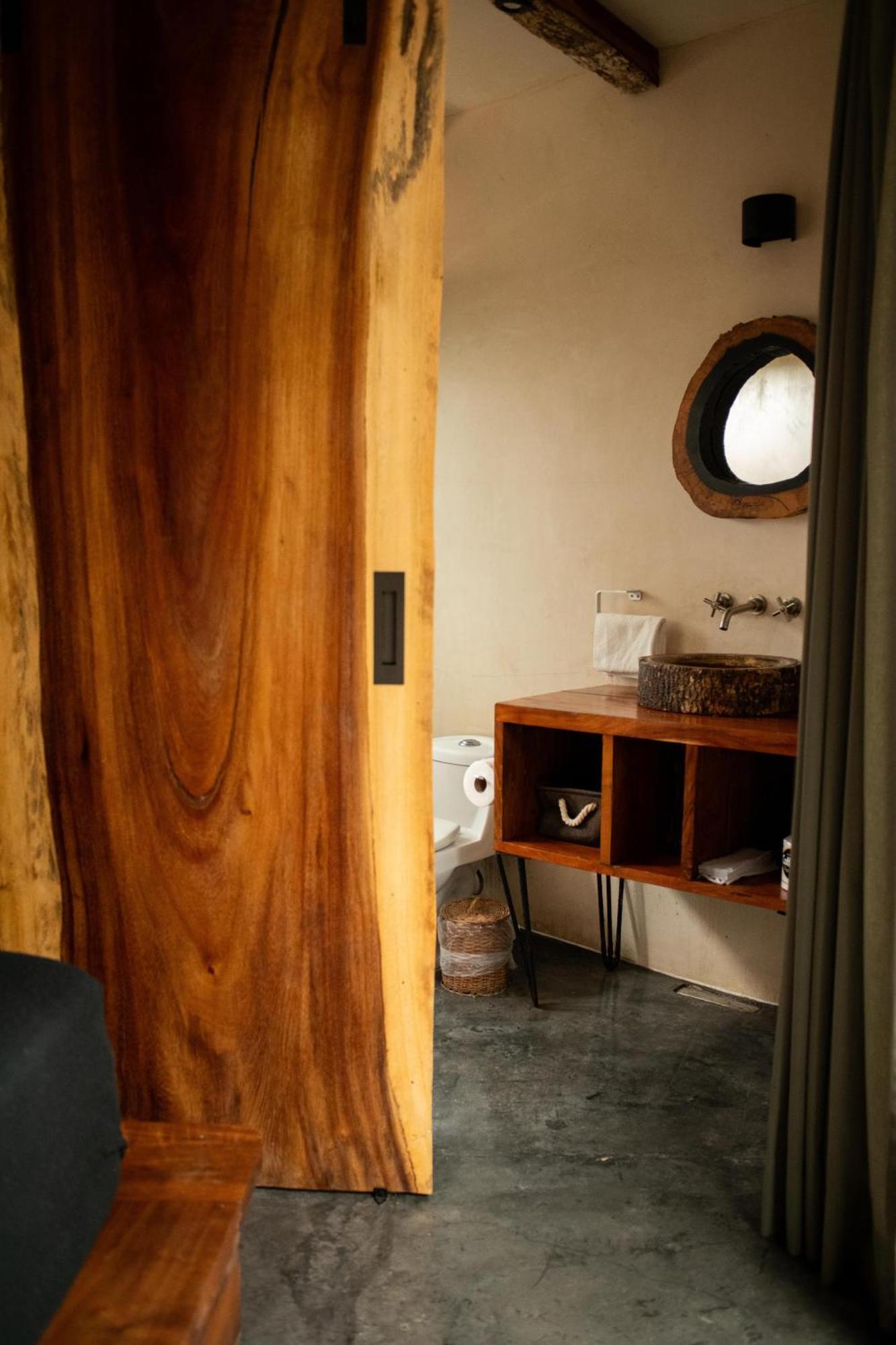 Double Room Private Bathroom