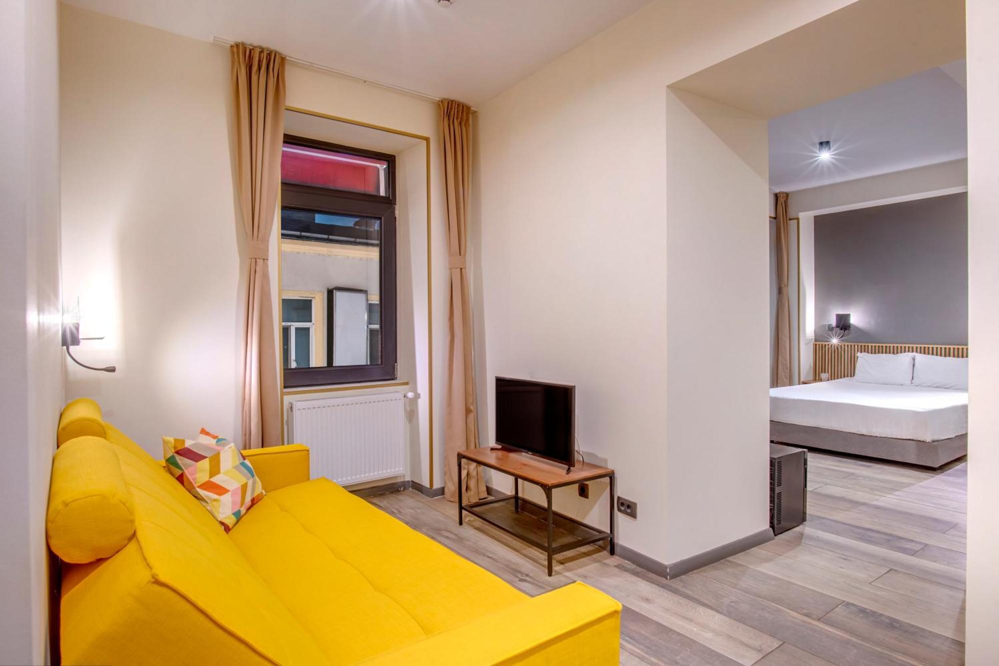 Superior One-Bedroom Suite