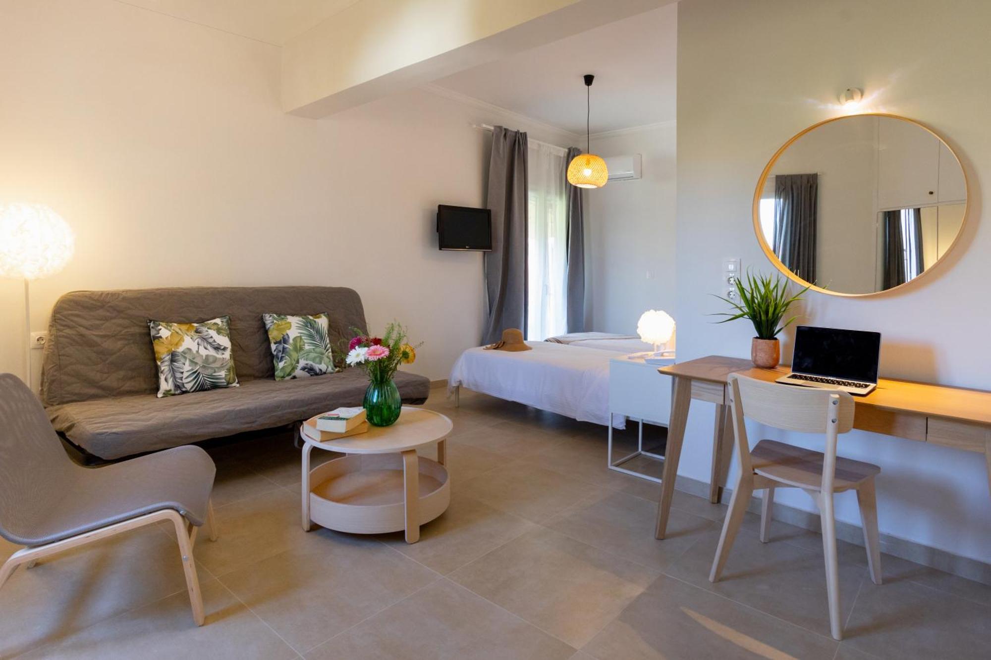 Family Room Balcony,1574683619:JPEG