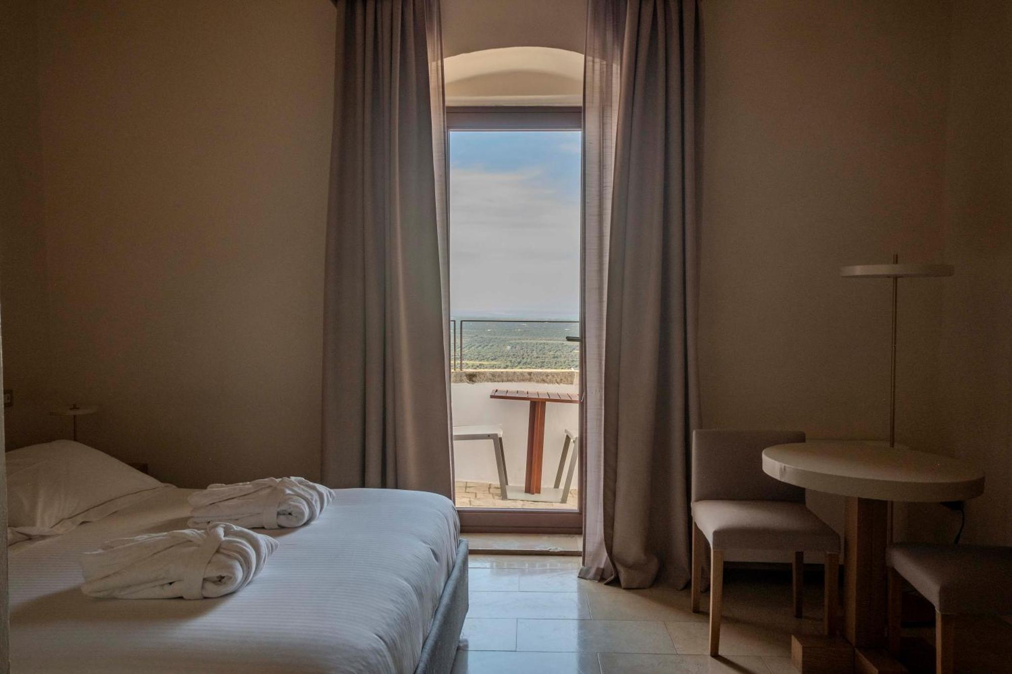 Chambre Double de Luxe avec Balcon - Vue sur Mer