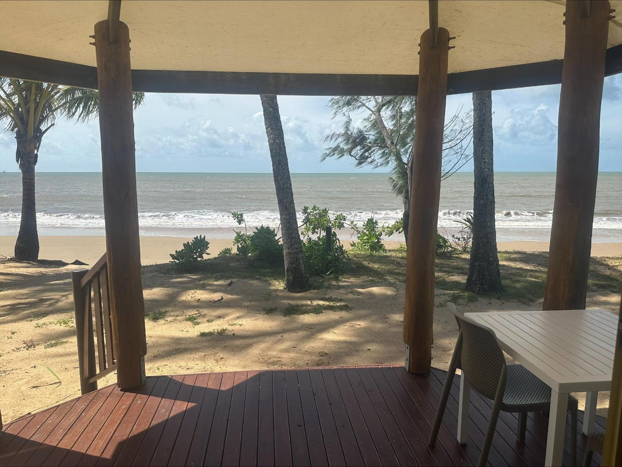 Bungalow - Beach Front