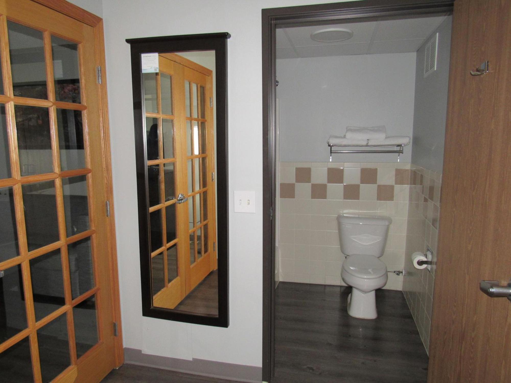 Superior King Studio Suite