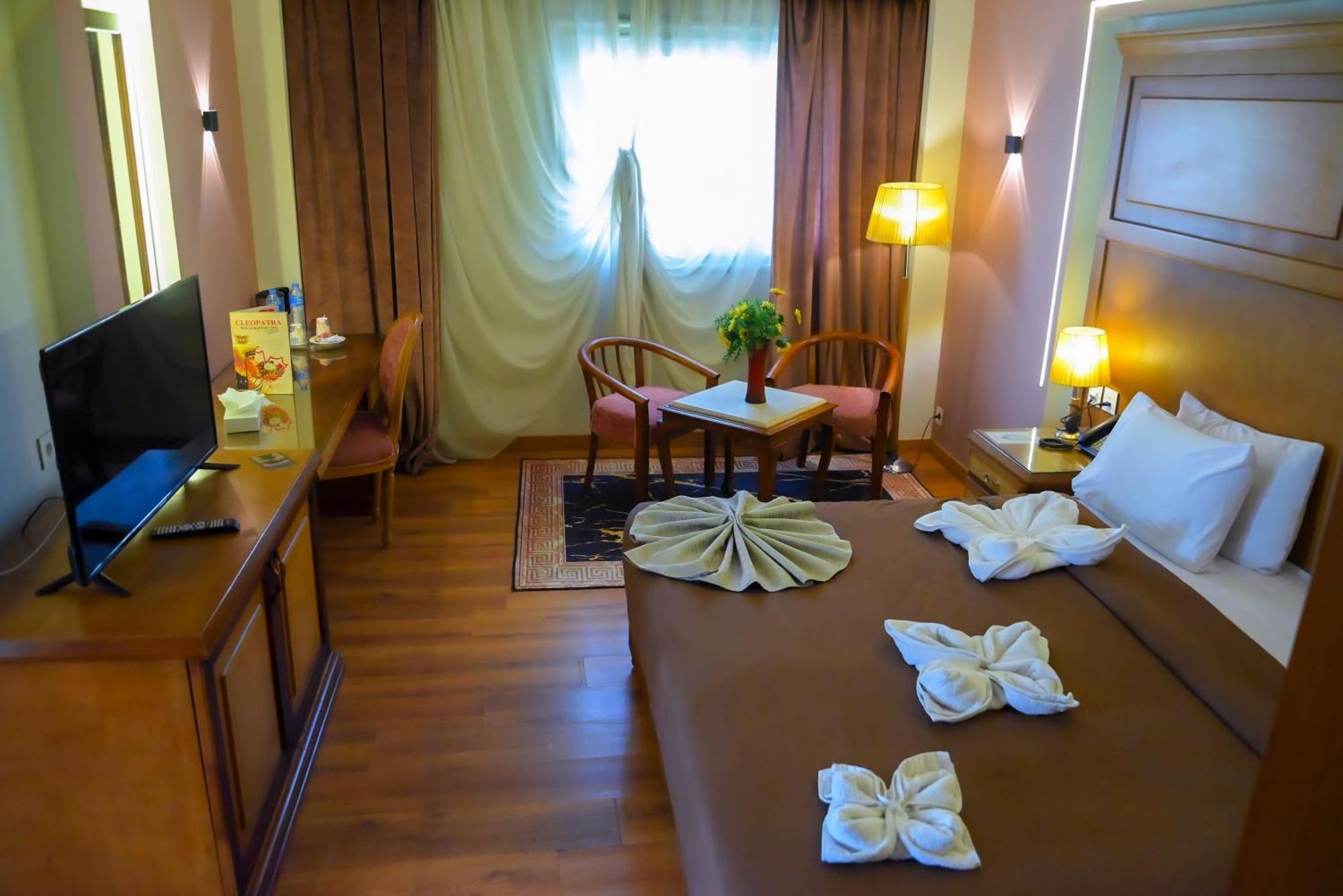 Junior Suite Nile view,1574841338:JPEG
