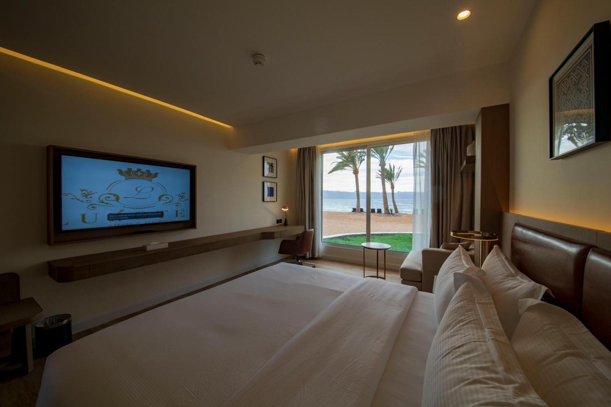 Deluxe Double Beach Direct Access