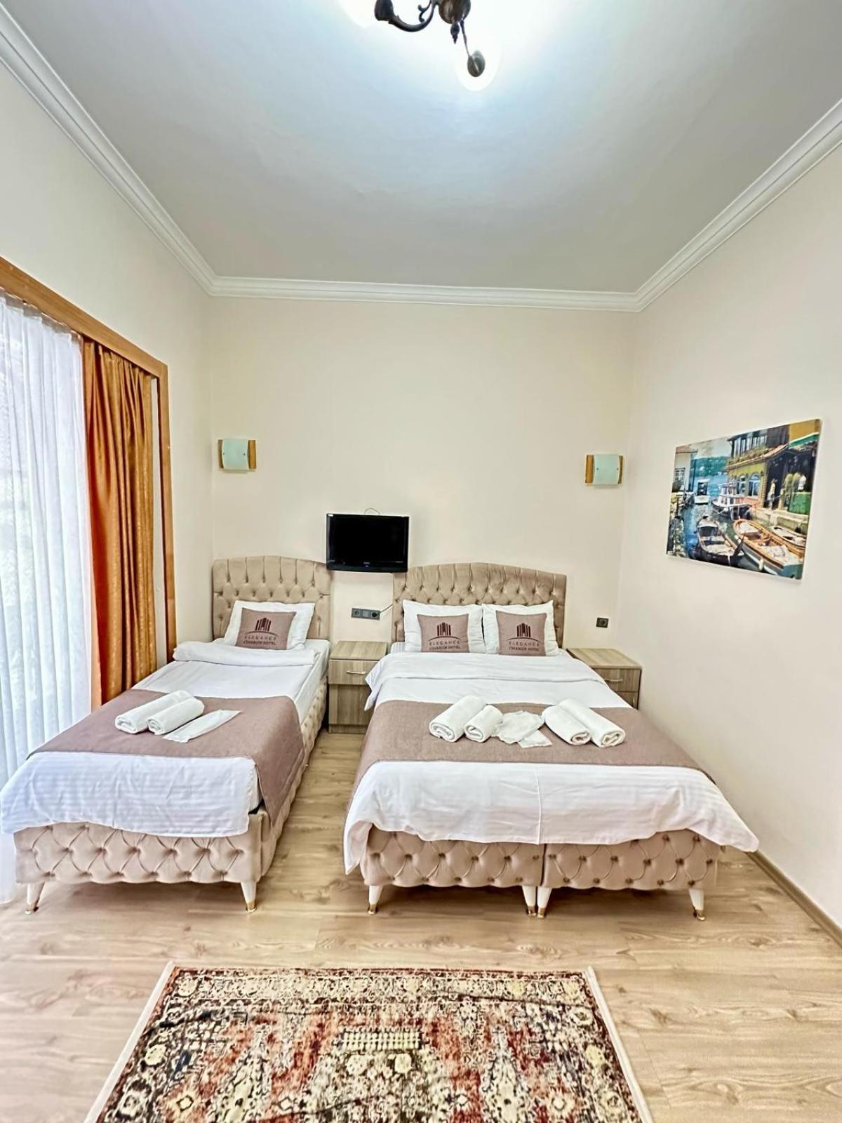 Family Room,1575190427:JPEG