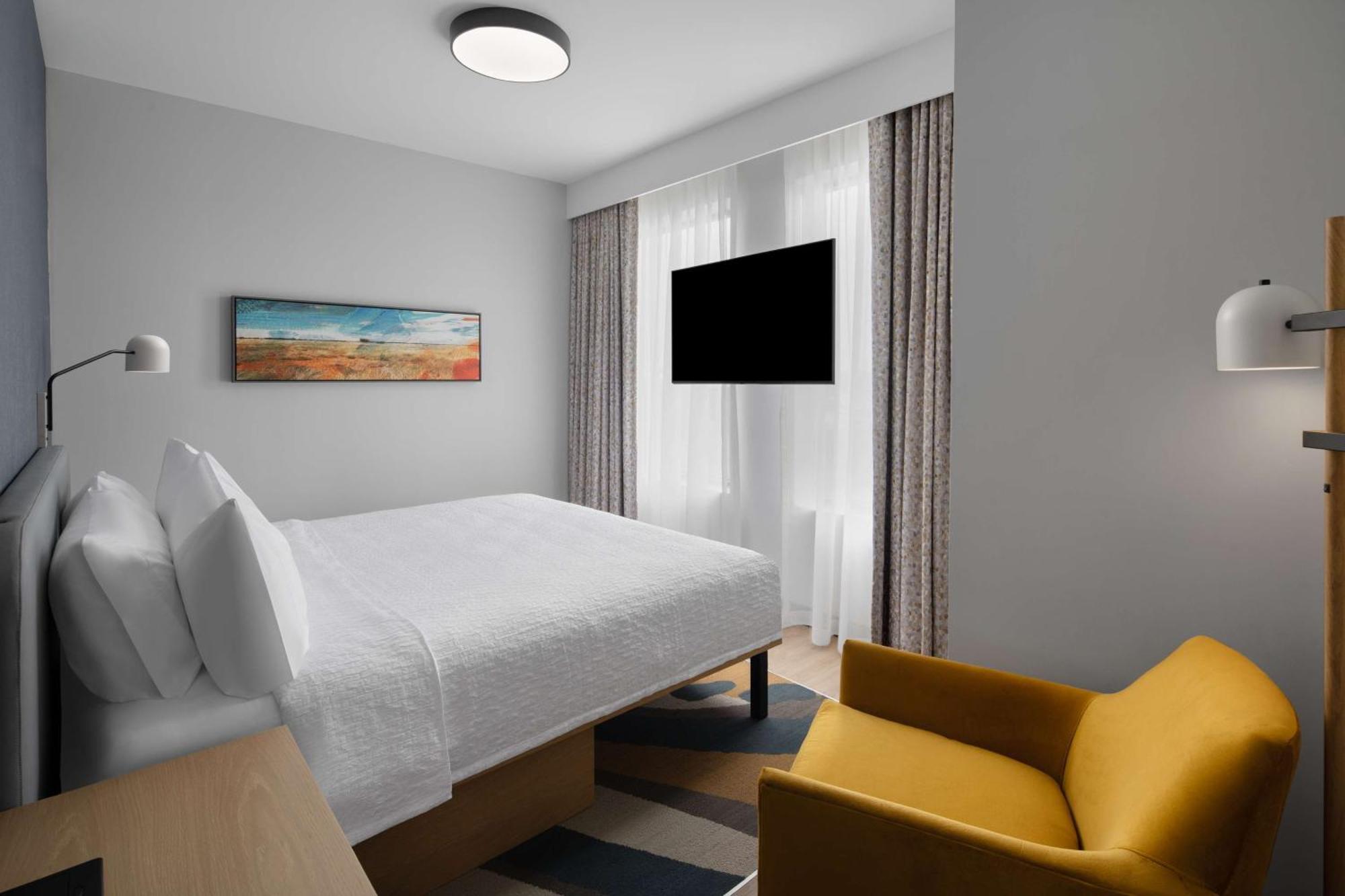 Efficiency King Suite