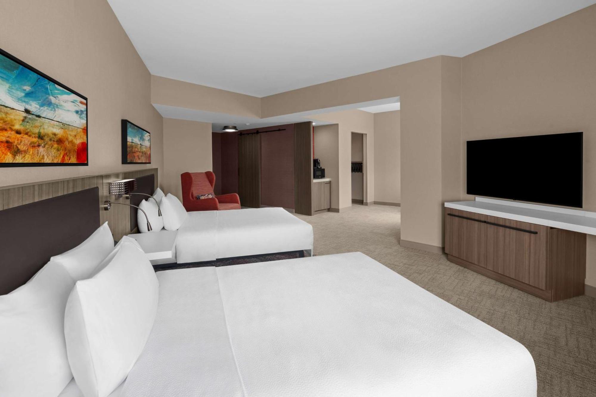Deluxe Queen Room with Two queen Beds - Mobility Access
