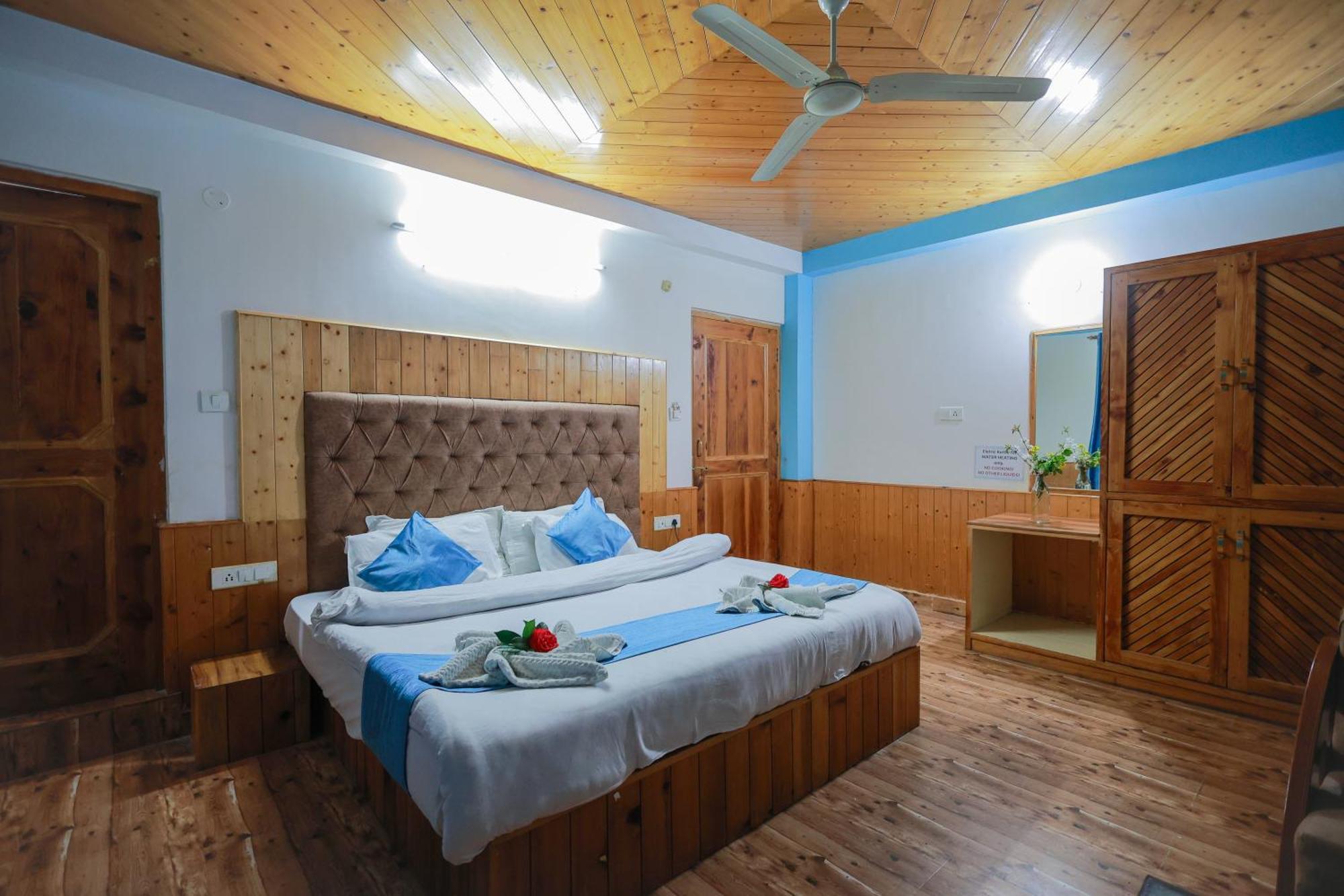 Double Room with Balcony