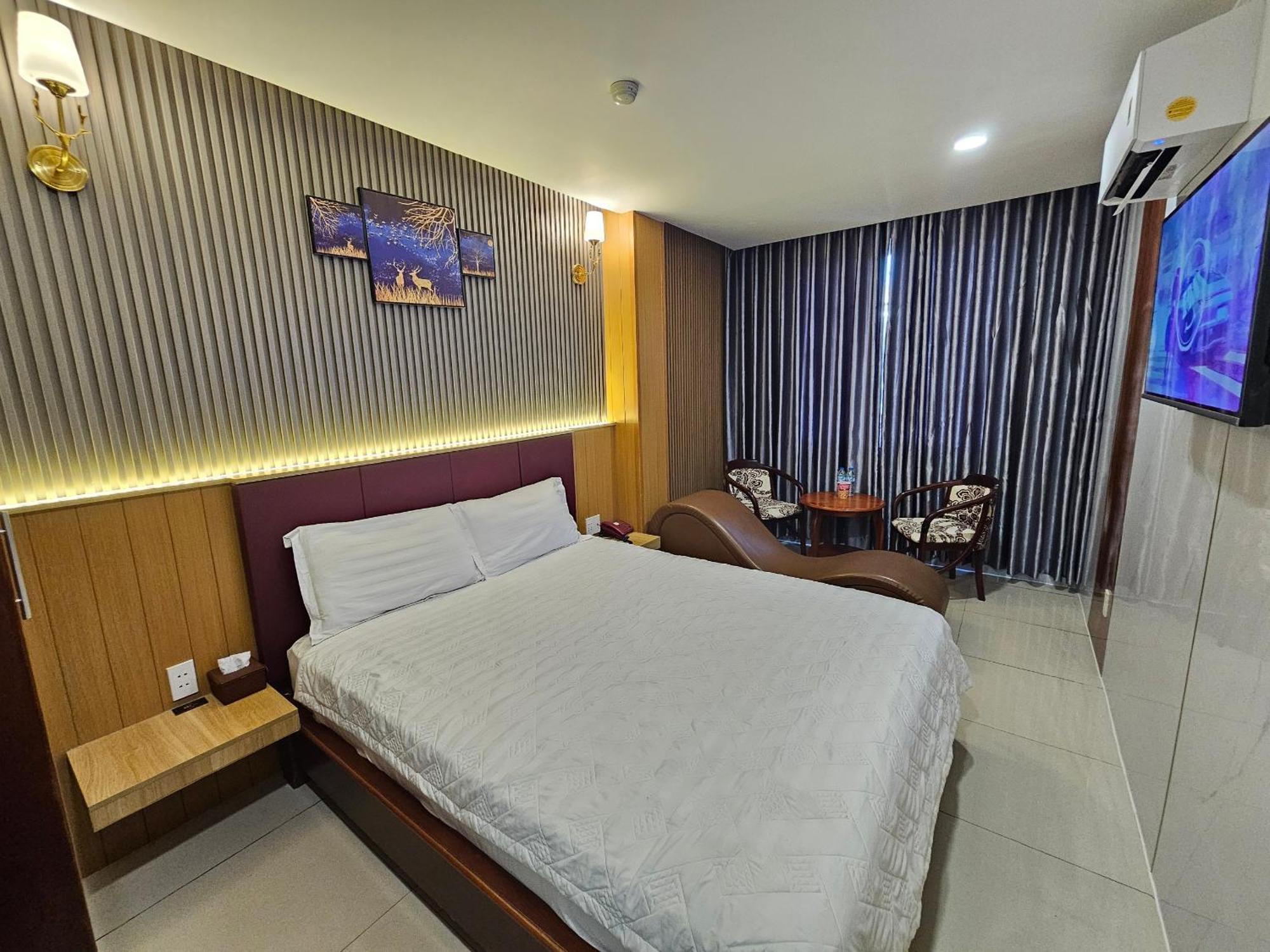 Phòng Deluxe Có Giường Cỡ King