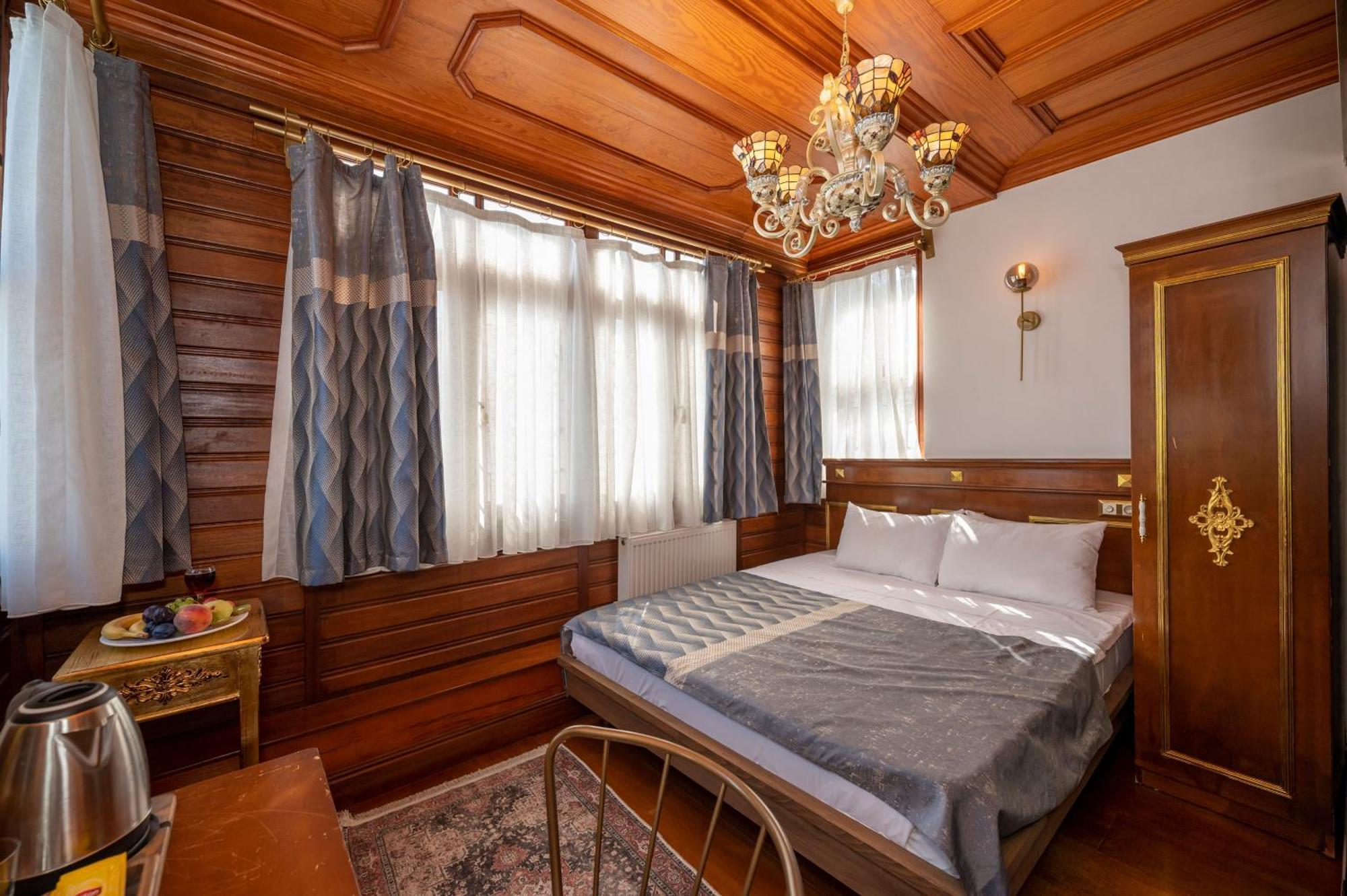 Deluxe Double Room,1577166251:JPEG
