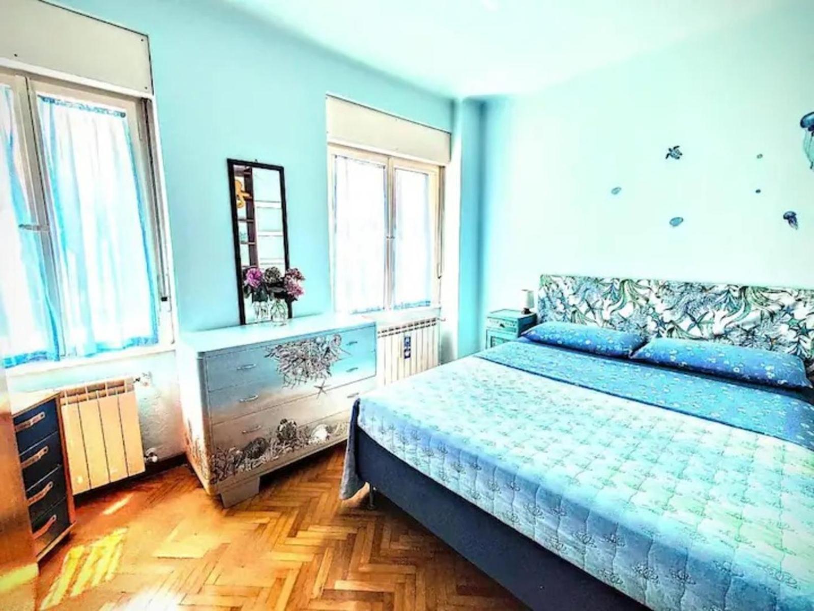 Deluxe 3 Bedroom Cabin - Sleeps 6