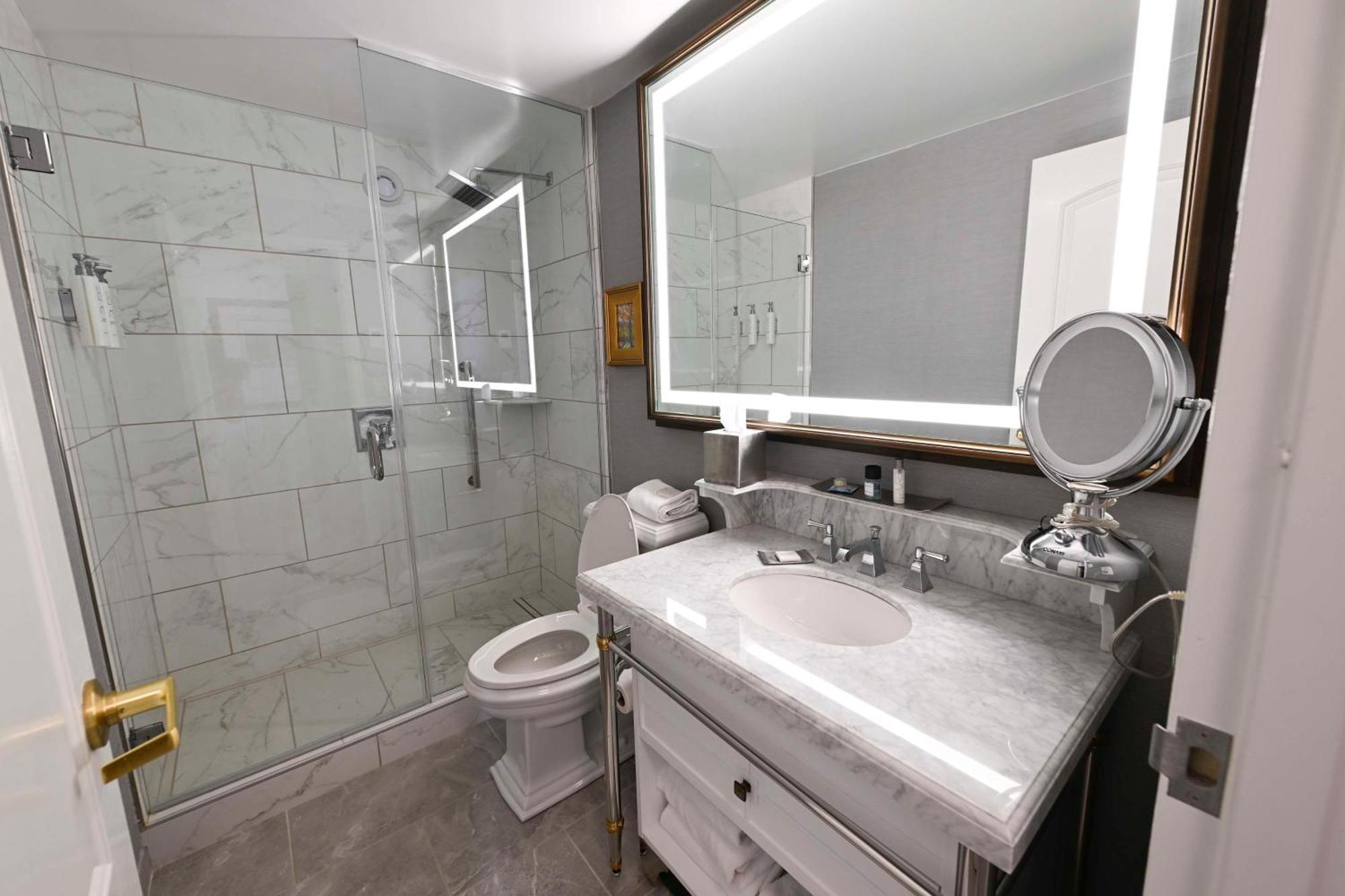 Two-Bedroom Executive Suite