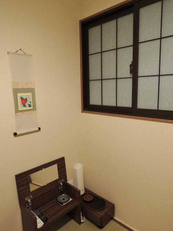Economy Female Single Room with Shared Bathroom
