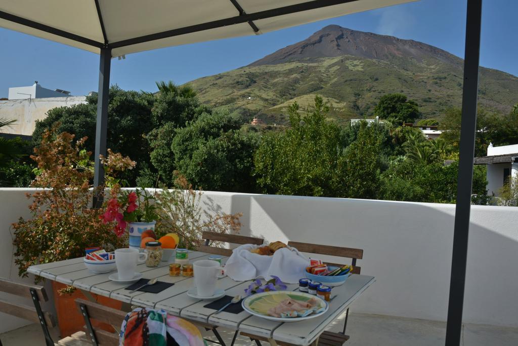 Deluxe Two-Bedroom Apartment with Sea View