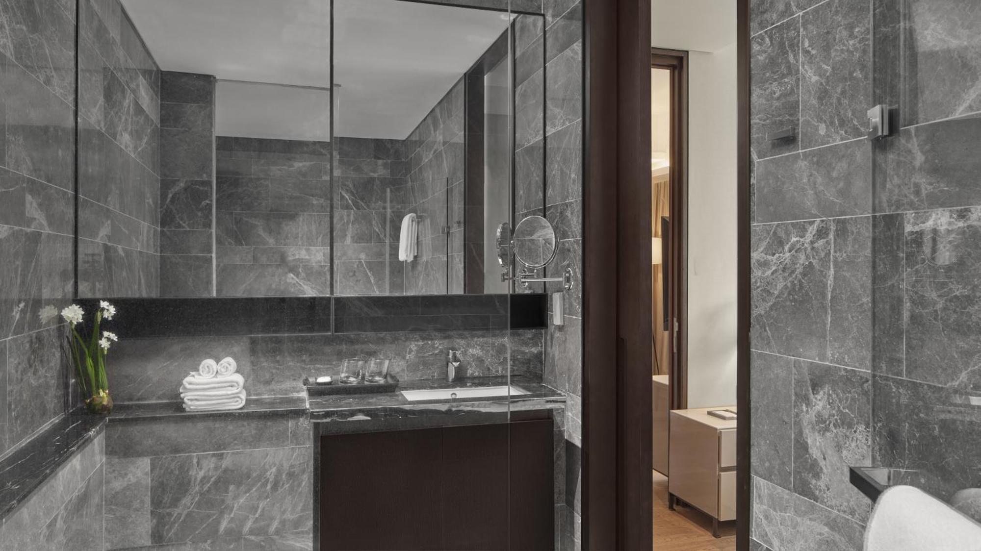 1-Bedroom Executive Suite,1579034288:JPEG