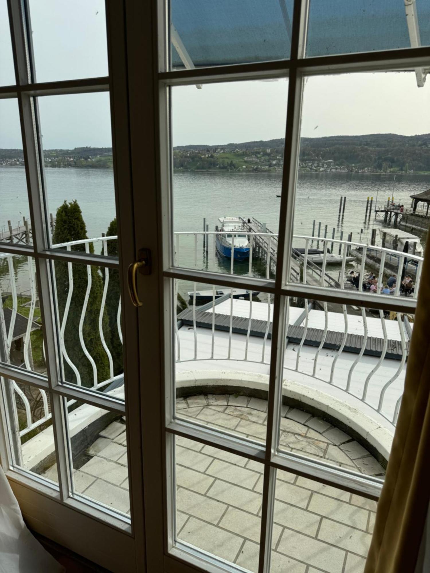 Doppelzimmer mit Balkon und Meerblick