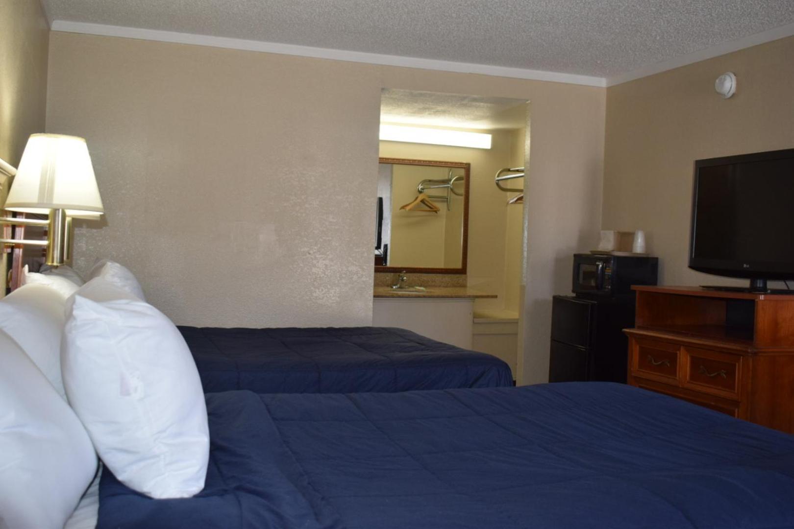 Two Queen Beds Non-Smoking